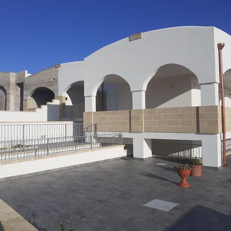 Apartamento Zona Maldive Del Salento, Vistamare2, Sabbia 10'A Piedi, Bbq, 2 Bagni, 2 Clima, Posto Auto Esclusivo Torre Pali Exterior foto